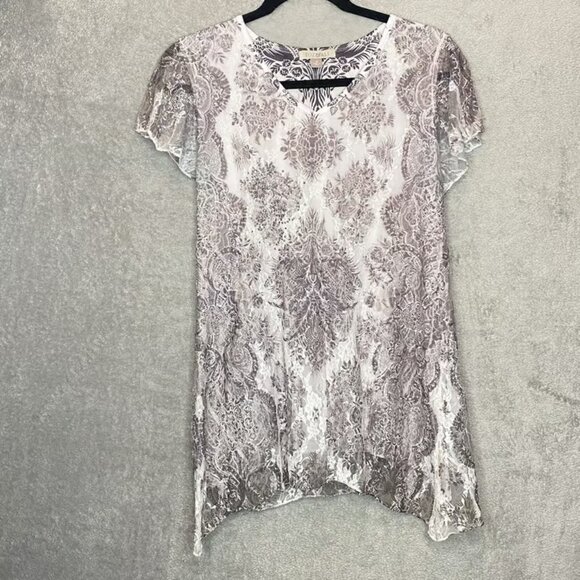Roz & Ali Tops - Roz & Ali M Medium Top Shirt Gray White Paisley V Neck Cap Short Sleeve Lace